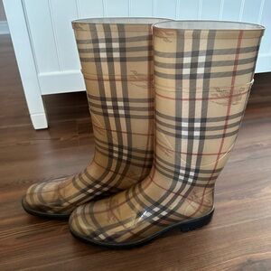 Burberry rain boots